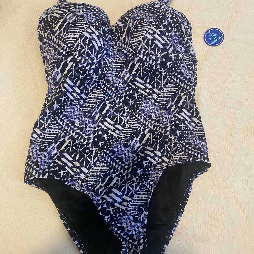 NWT Swimsuits For All, Size 18